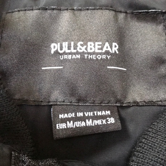 NWT! Pull & Bear medium black zippered jacket - Picture 5 of 9